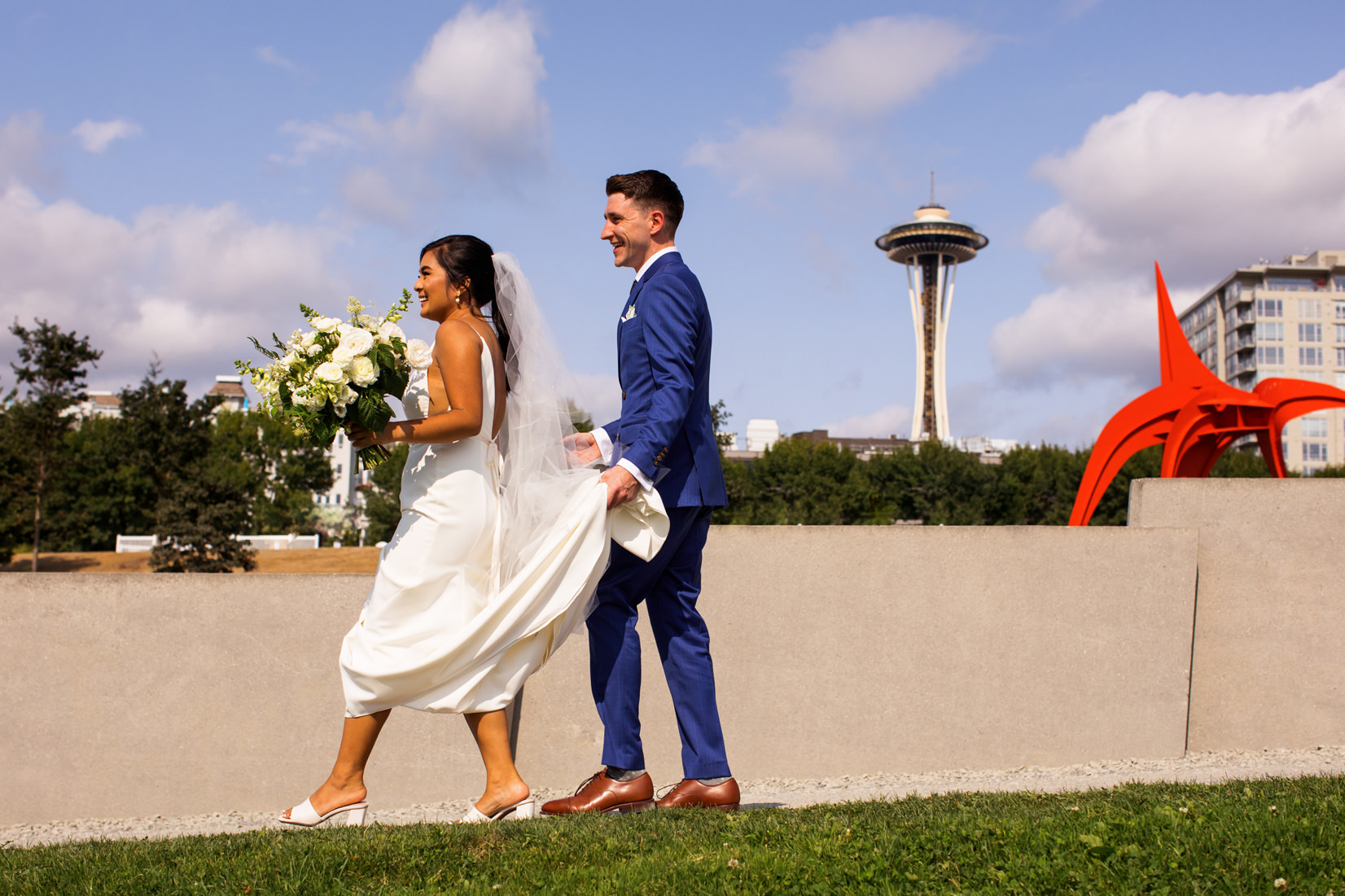 Bell Harbor Seattle Wedding Photos